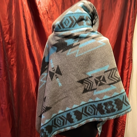 NWT dressy western wool poncho sweater reversable southwestern one size - Picture 3 of 7